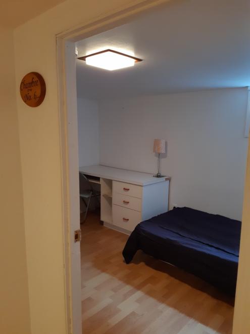 Chambre 6 - Vue de l'entrée